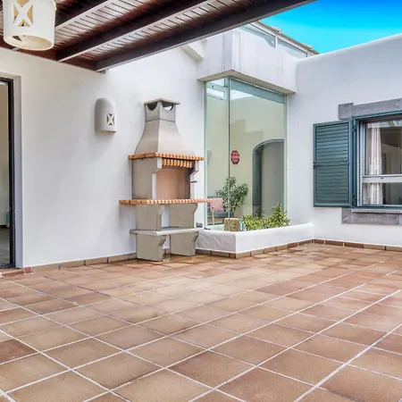 Sea Whisper Lanzarote - Faro Park 204 וילה *