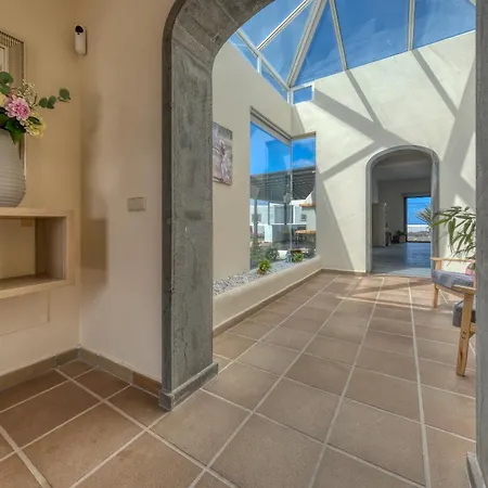 וילה Sea Whisper Lanzarote - Faro Park 204 *