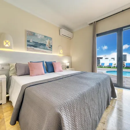 Sea Whisper Lanzarote - Faro Park 204 וילה פלאיה בלנקה